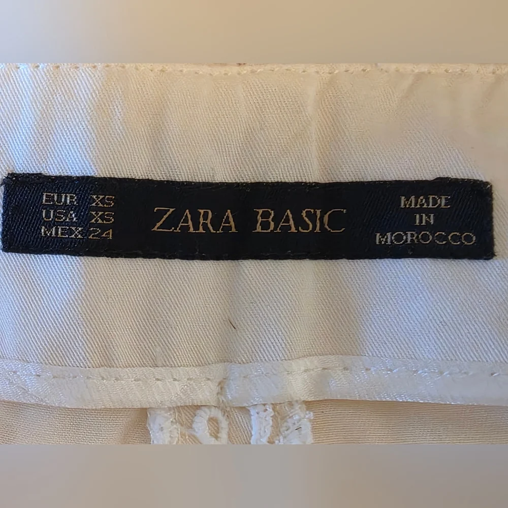 SALE Zara XS Ivory Shorts - Picture 6 of 10